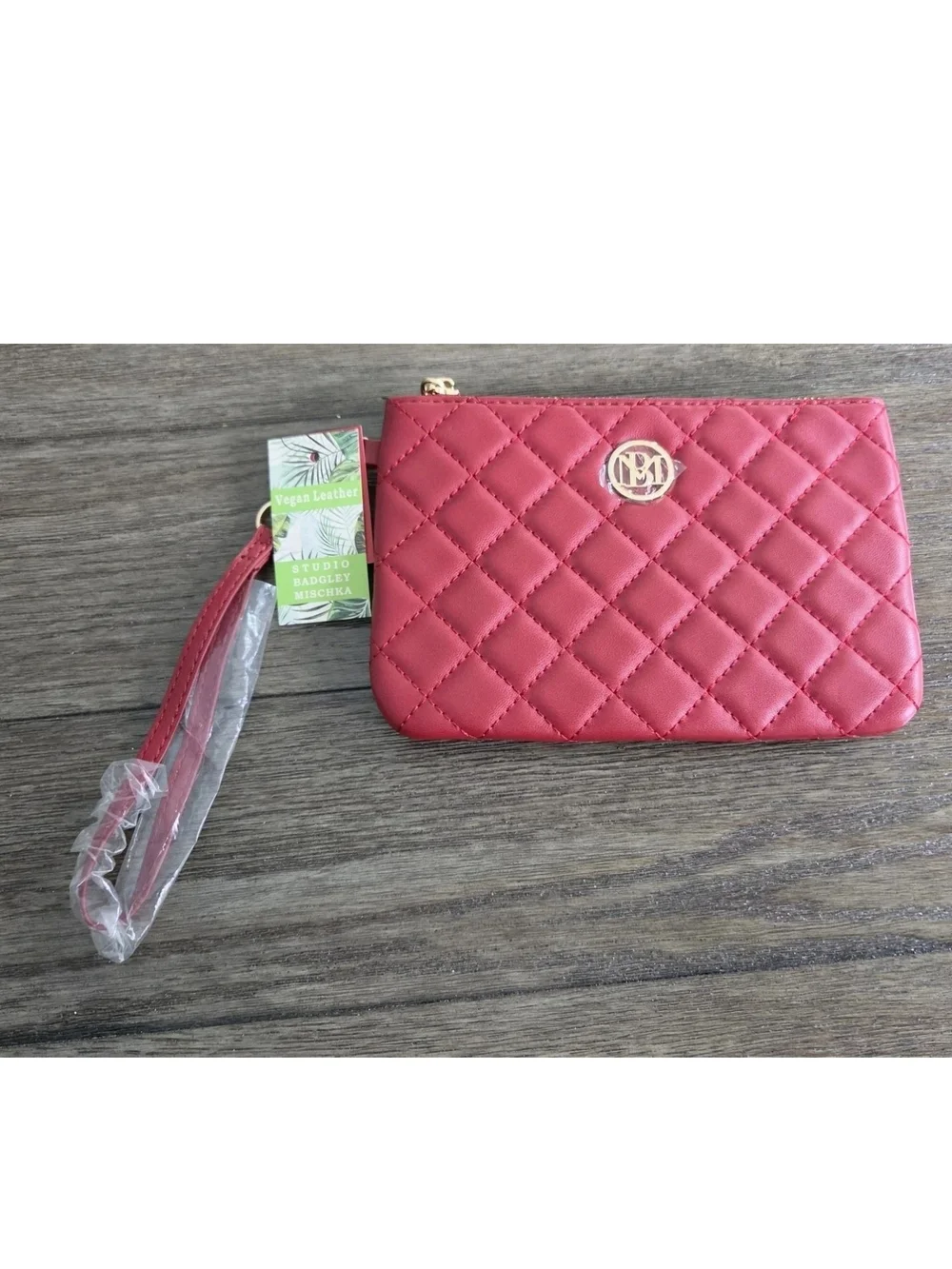NWT Badgley Mischka (Studio) Diamond Quilted Vegan Leather Clutch Wristlet Red